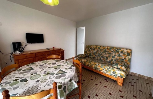 Notre-Dame-de-Monts House | 2-bedroom house 900m from beach, terrace & BBQ