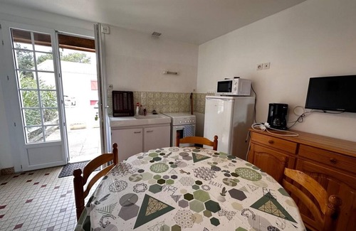 Notre-Dame-de-Monts House | 2-bedroom house 900m from beach, terrace & BBQ