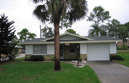 Gulf Coast Acres House | 2 Bedroom House, 1 Car Garage, 1 Bath Seasonal Rental