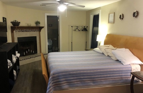 Springfield House | 2 Bedroom House in a Country Setting