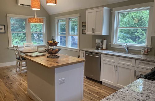 Oak Bluffs House | 2-bedroom house, Short walk to beach, with AC and WiFi in Oak Bluffs