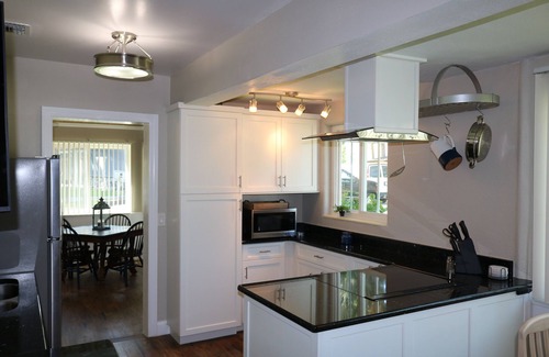Tavares House | 2 Bedroom house with lake access to Lake Harris. 1 minute by boat to Dead River