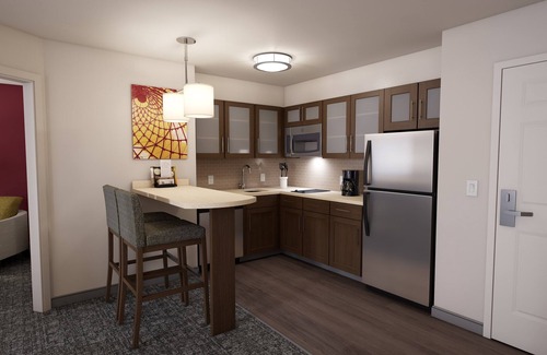 Coeur d'Alene Condo | 2 Bedroom | Indoor Pool + Hot Tub + Free Breakfast