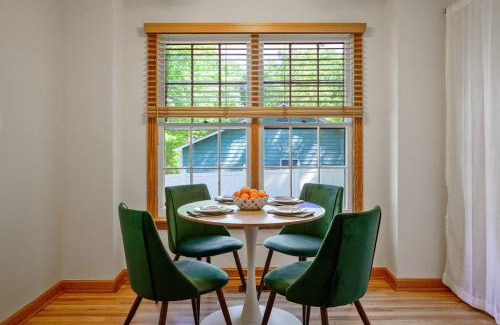 Cary House | 2 Bedroom ,King Bed,Tvs, Kids essentials, office, Grill, Crib, in Bond park