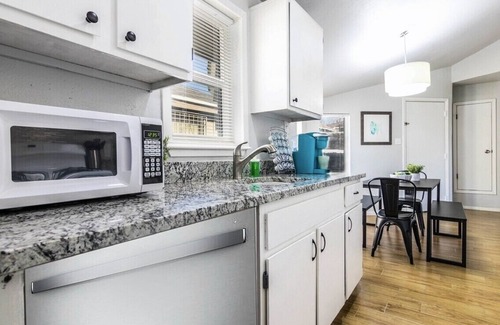 Biggs Field House | 2 bedroom, KING beds WIFI, SECURITY SYSTEM, close to I-10