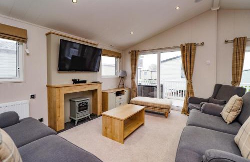 Pevensey House | 2 bedroom Lodge at Pevensey Bay