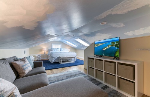 Flamingo Parks House | 2 Bedroom Loft Home West Palm Beach