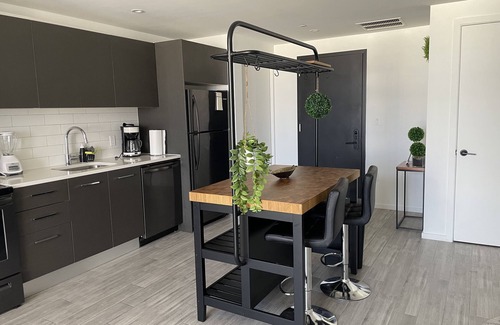 Tarpon River Apartment | 2 Bedroom Luxury Apt in Downtown Fort Lauderdale