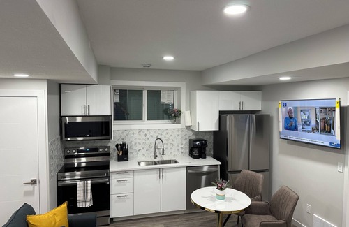 West Edmonton House | 2 Bedroom luxury basement suite near West Edmonton mall
