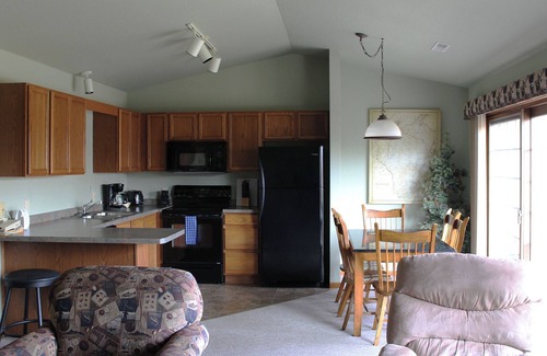 Eagle River Condo | 2 bedroom Lynx Lake condo in Eagle River WI