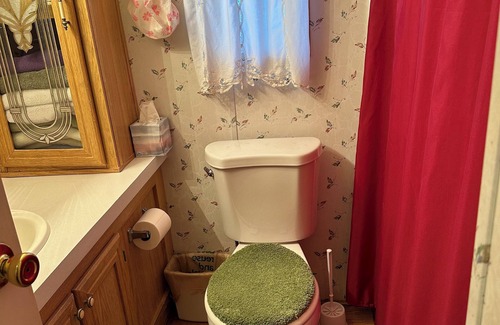 Braden River House | 2-BEDROOM - MOBILE HOME in SARASOTA RESORT with WiFi, 2 pools, fitness center