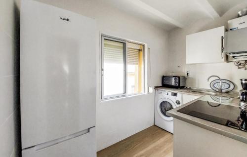 Western Andalusia Apartment | 2 Bedroom Nice Apartment In Puerto Real