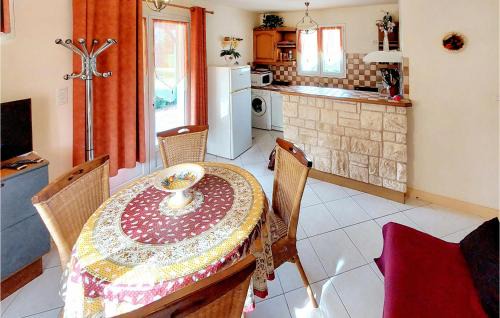 Bagnault House | 2 Bedroom Nice Home In Souvigne