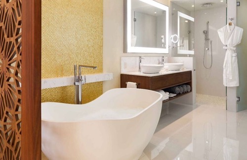 Santa Rosa Resort | 2 Bedroom Ocean View on “The Corridor" at Villa La Valencia close to everything