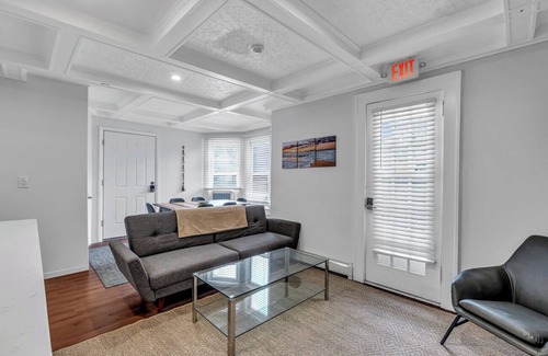 Ocean Grove Apartment | 2 Bedroom Ocean Grove Beach Apartment