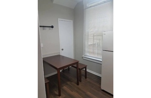 Thomas Square House | 2-bedroom off street parking, heart of Starland.!
