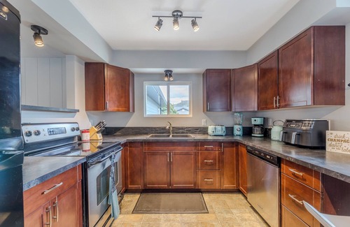Okanagan-Similkameen House | 2 Bedroom Rancher