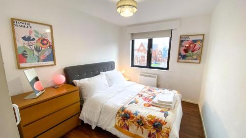 Shoreditch Apartment | 2 bedroom Shoreditch home