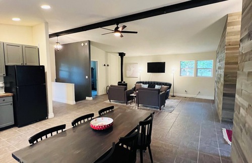 Leavenworth Cabin | 2 Bedroom Ski Chalet near Downtown Leavenworth.