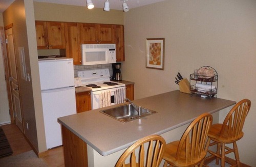 Silver Star Mountain Condo | 2 Bedroom Ski In/Ski Out Overlooking Silver Queen Chair