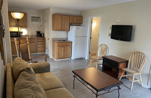Lake George Condo | 2 Bedroom Suite on Lake George