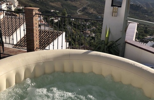 Casarabonela Apartment | 2 bedroom terrace apartment with stunning views