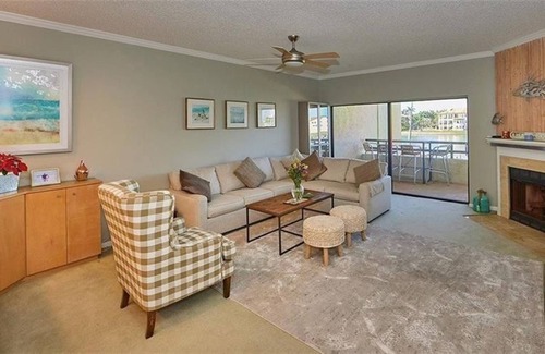 Tierra Verde House | 2 Bedroom Townhome 93957 by Houzlet