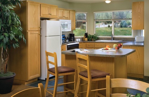 Harbor Village Apartment | 2-bedroom Twin in superb Bear Lake
