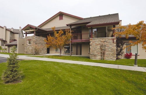 Harbor Village Apartment | 2-bedroom Twin in superb Bear Lake