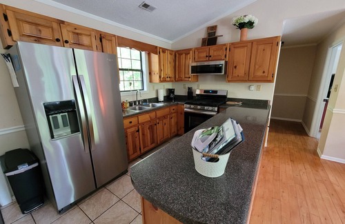 Ellijay House | 2-bedroom vacation home just 6 minutes from town.