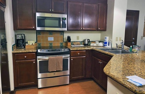 Ko Olina Villa | 2 Bedroom Villa on Hawaiian Beach - Family Friendly - 7 nights