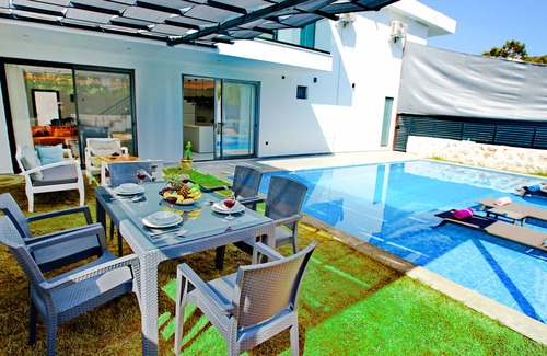 Patara Villa | 2 BEDROOM VILLA WITH PRVATE POOL AND JACUZZI IN KALKAN PATARA