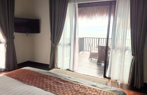 Sungai Pelek Ski Chalet | 2 Bedroom Waterfront Villa Golden Palm Tree Malaysia formerly known as AVANI Sepang Goldcoast