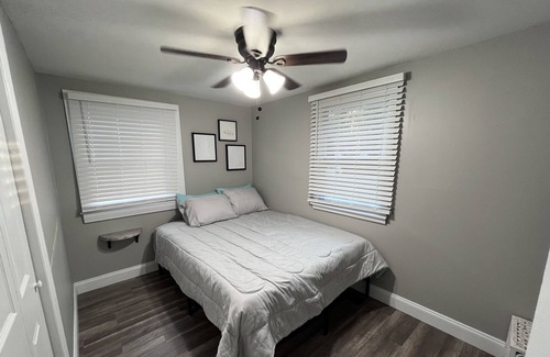 Southwest Raleigh House | 2 bedrooms 1 bath House 3 Miles to hwy 440.