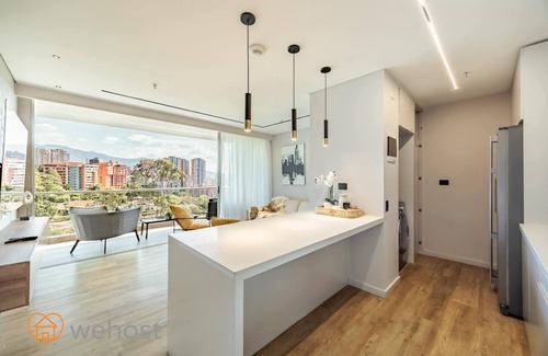 El Tesoro Apartment | 2 Bedrooms 2 Bathrooms