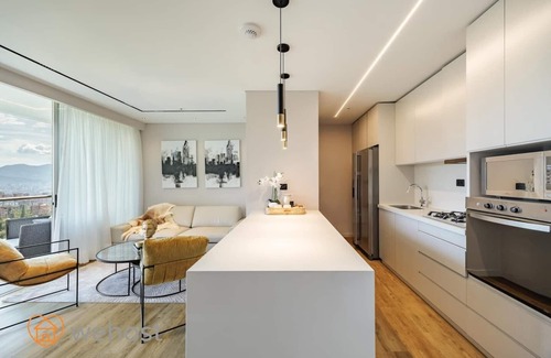 El Tesoro Apartment | 2 Bedrooms 2 Bathrooms
