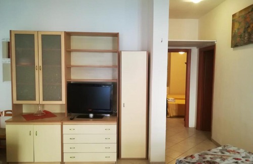 Le Castella Apartment | 2 bedrooms appartement at Le Castella 350 m away from the beach with wifi