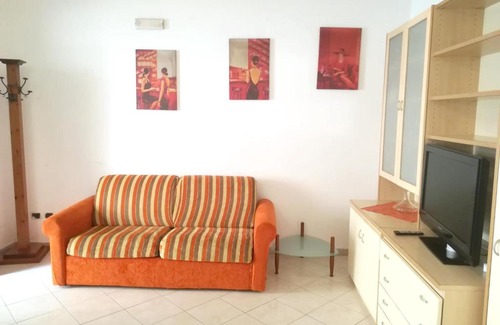 Le Castella Apartment | 2 bedrooms appartement at Le Castella 350 m away from the beach with wifi