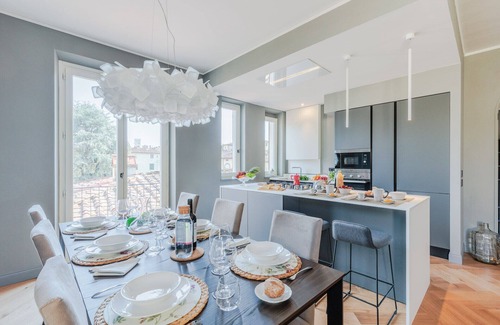 Lucca Historical Center Apartment | 2 bedrooms Modern Penthouse with View in Lucca