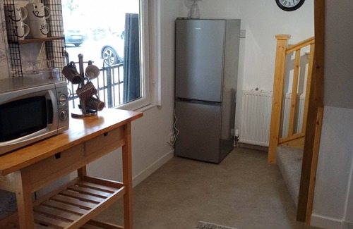 Lundin Links House | 2 bedrooms/sleeps 4/free wifi/parking/outdoor area