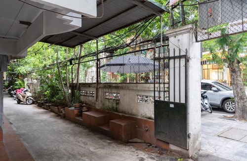 French Quarter Apartment | 2 bedrooms - street view -5 mins to Old Quarter