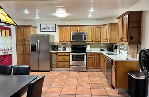 Coral Way House | 2-Bedrroom House w/free parking