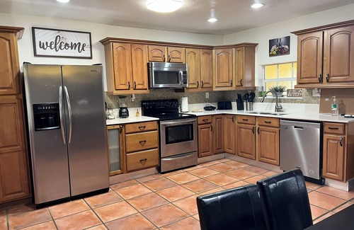 Coral Way House | 2-Bedrroom House w/free parking