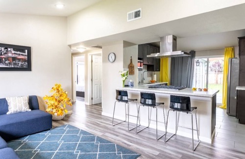 Menlo Park House | 2 Beds, 1 Bath, Kitchen private space, Furnished Stanford, Palo Alto, Menlo Park