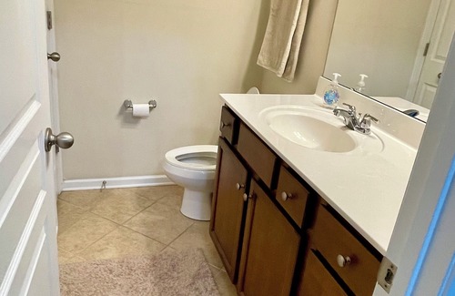 Belmont House | 2 beds 3 baths townhouse, great location!