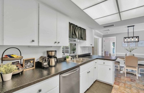 Sarasota Springs House | 2 Blocks from Legacy Trl+Heated Pool&Pool Table