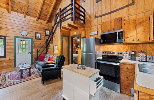 Maggie Valley Cabin | 2 BR 2 BA Cabin, Private, Close to Town, Covered Porch, Views, Gravel Access