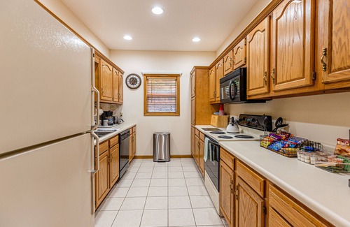Whittier Condo | 2 BR/2 BA Condo/Stunning Mountain & Golf Views, Harrahs Casino, Train, Pool