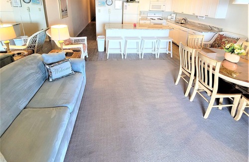 Ocean City Condo | 2 br 2 bath, ocean and boardwalk front at 3rd St/large balcony