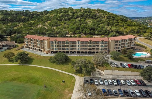 Boerne Condo | 2 BR 2 BTH Tapatio Springs Golf Resort Condominium for Rent!